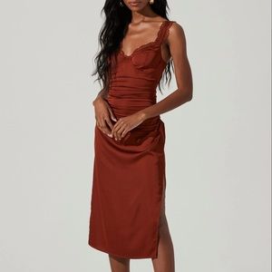 Astr the Label rust dress size small. Never worn with tags
